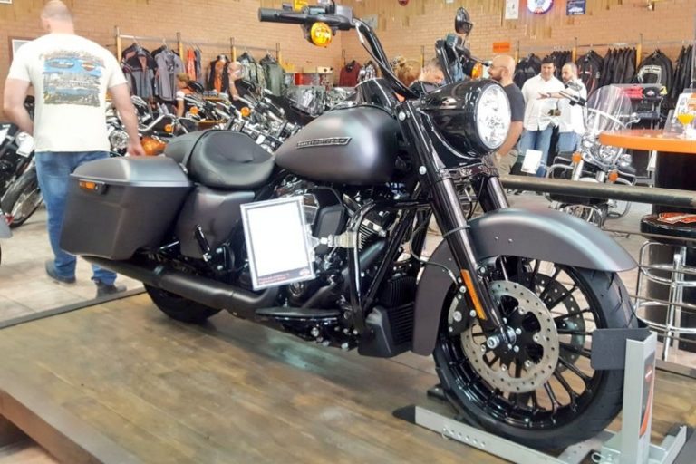 HarleyDavidson Dubai Launches The Road King Special BNM