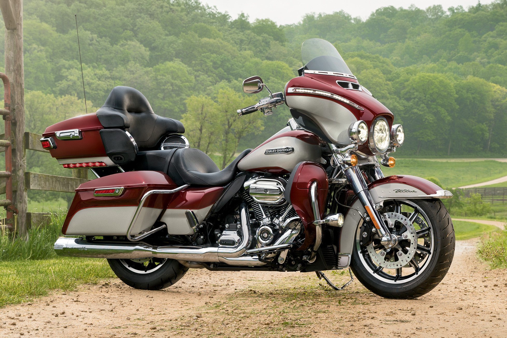 2018-harley-davidson-touring-Electra-Glide-Ultra-Classic-8