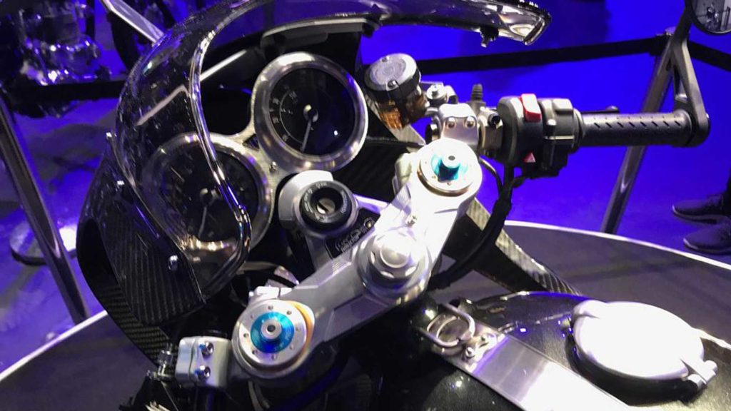 2019-triumph-thruxton-r-tfc-BNM-UAE-Dubai