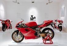 Ducati 916-museum-uae-dubai (5)