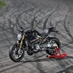 2020 Ducati Monster 1200 S-uae-dubai (7)