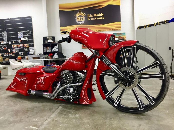 Big Daddy Kustoms-34-in wheel Bagger-custom motorcycles-uae-dubai