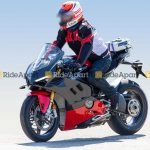 Ducati Panigale V4 Superleggera-test mule-uae-dubai (1)