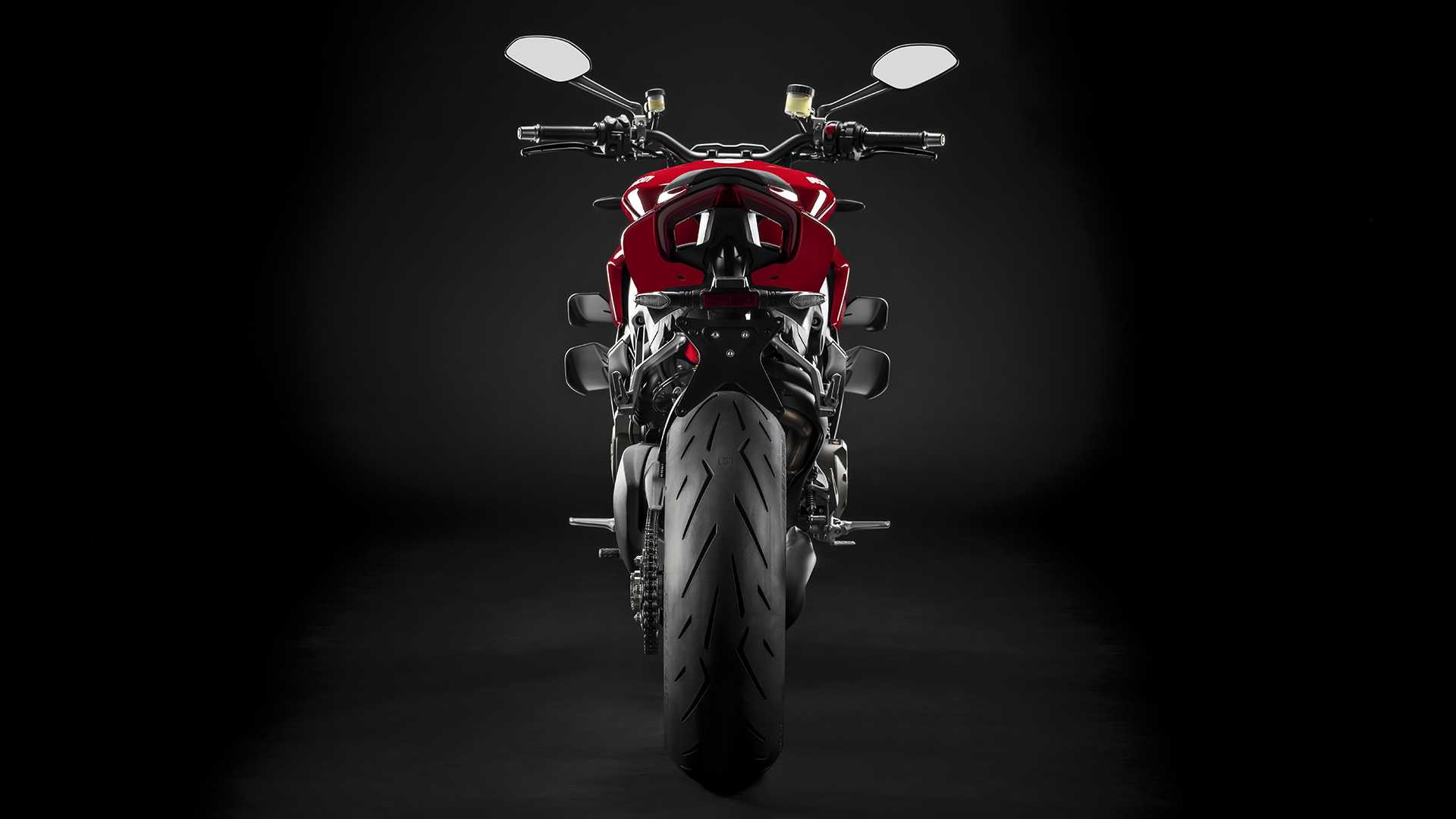 Ducati Streetfighter V4 Wallpaper-UAE-Dubai (8) - BNM