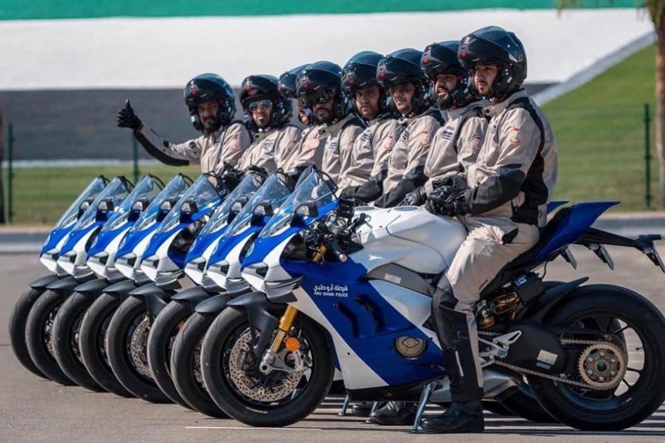 Ducati Panigale V4R-Abu Dhabi Police-uae-dubai (2)
