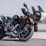 2021-ktm-890-duke-in action