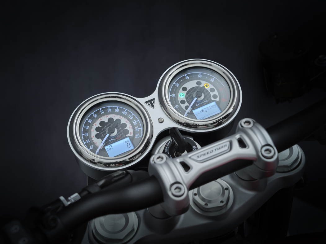 2021 Triumph Speed Twin front right