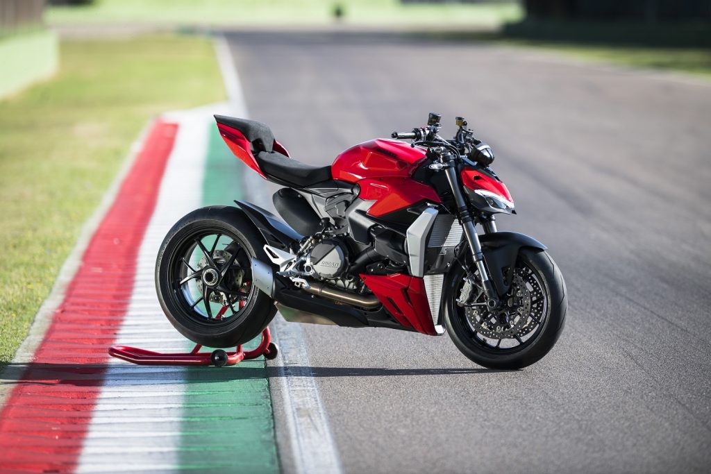 Ducati_Streetfighter_V2