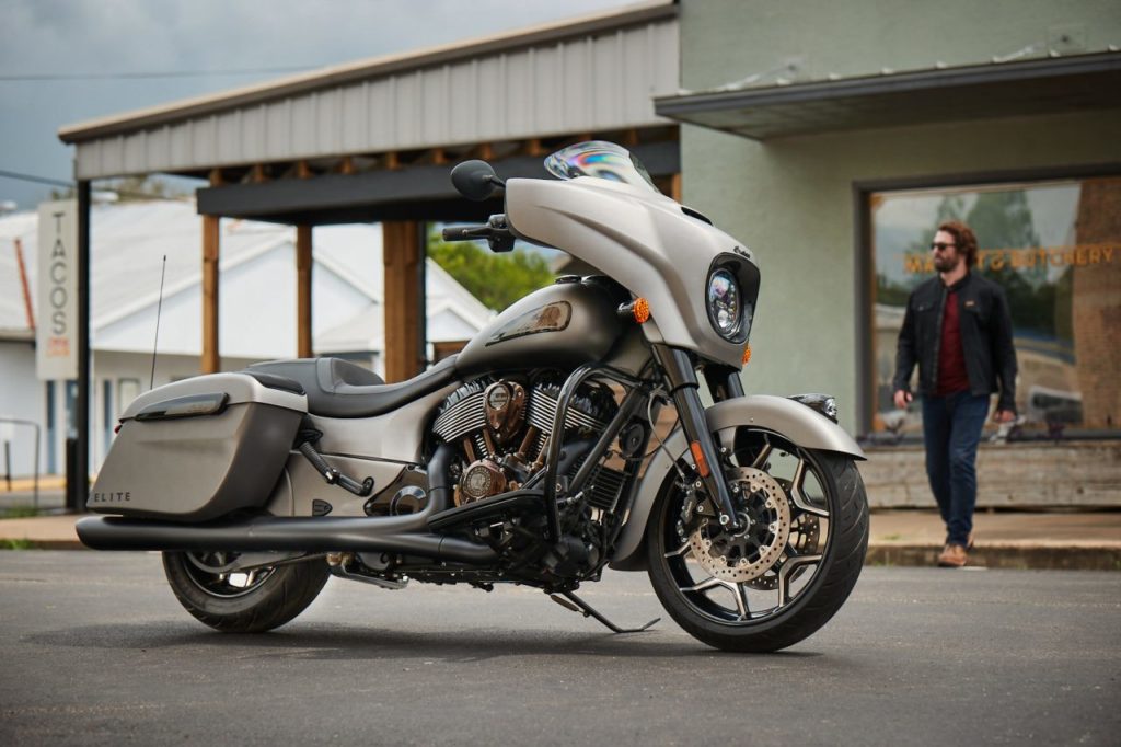 Indian Chieftain Elite front right