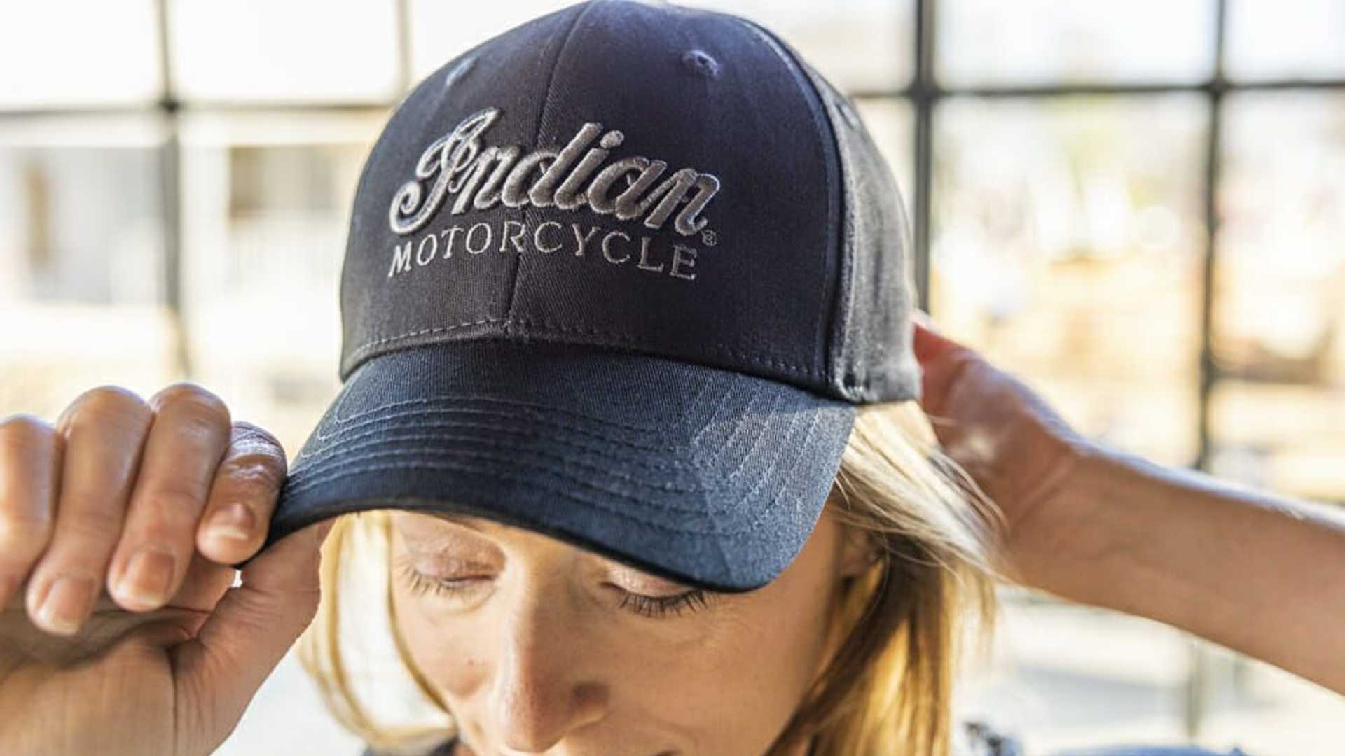 indian-motorcycle-milestone-collection-2022-1910 Script Tee and Hat