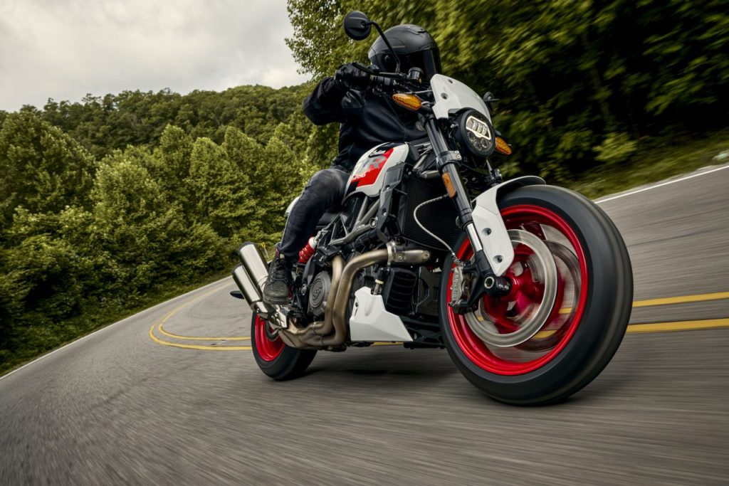 2022 indian ftr sport action