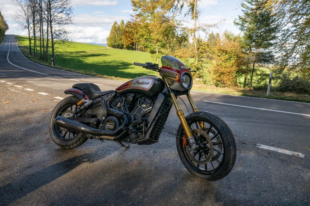 Hardnine Indian Scout Rogue right side