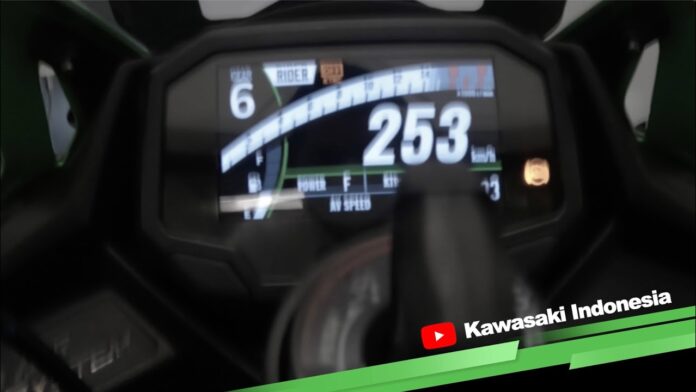 kawasaki zx-4rr top speed