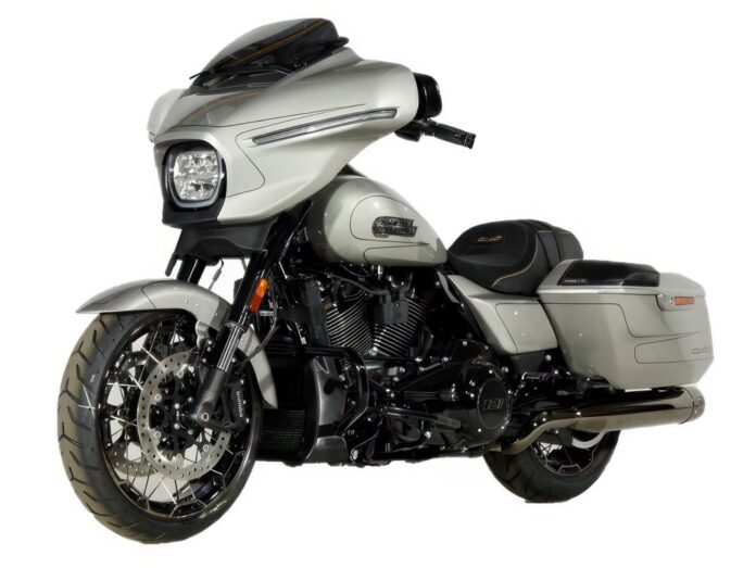 2024 Harley-Davidson CVO Street Glide 121 front quarter