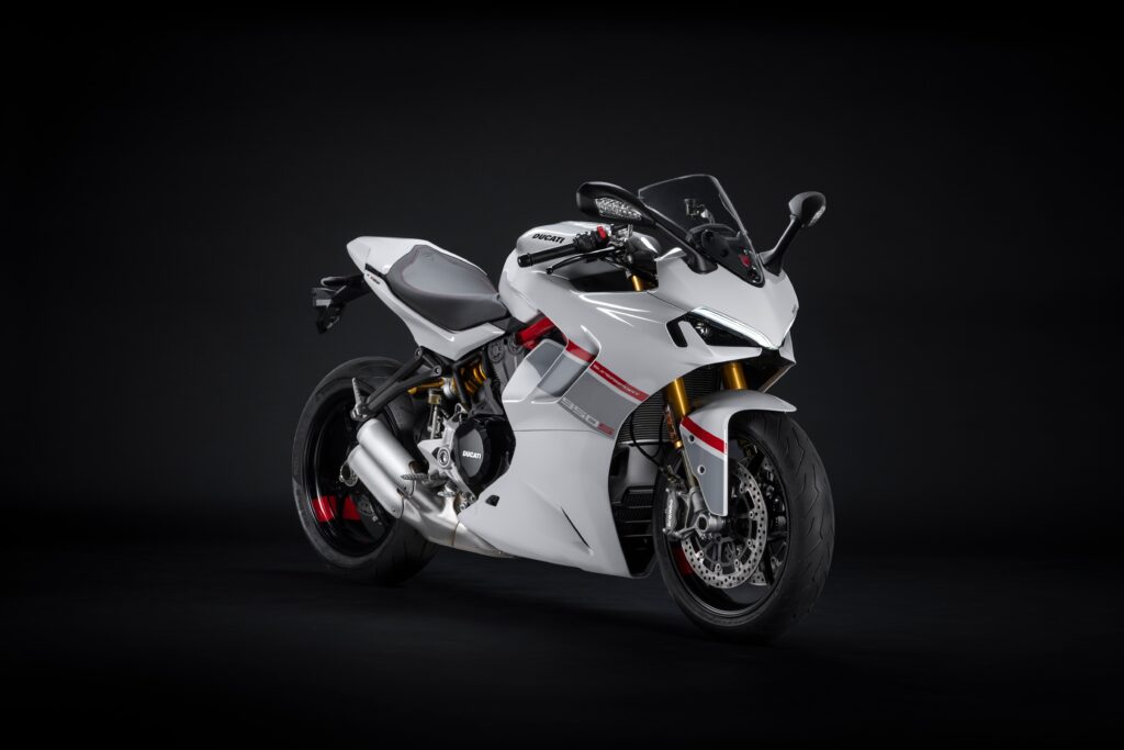 2024 Ducati SuperSport 950 new livery front quarter
