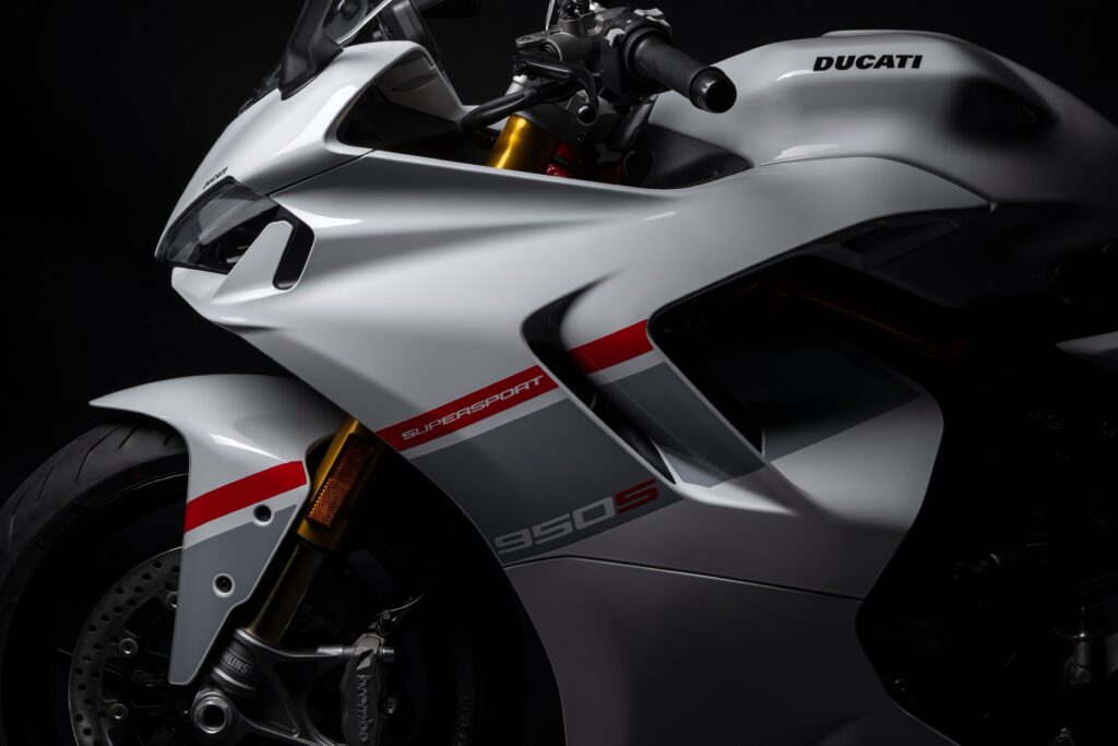 2024 Ducati SuperSport 950 new livery left side front