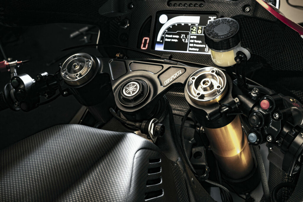 Yamaha R1 GYTR Pro 25th Anniversary cockpit