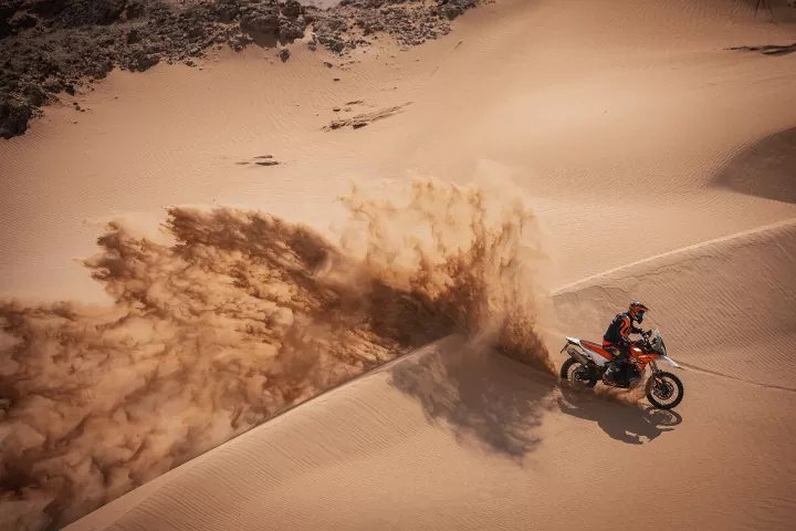 2024 KTM 890 Adventure R Rally desert