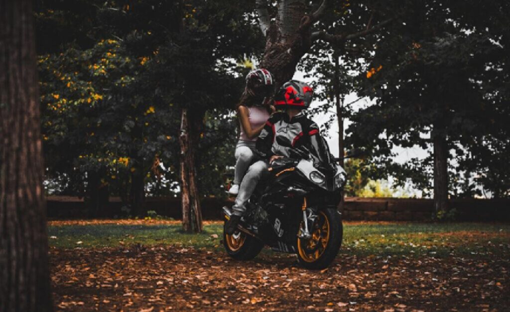 BMW S1000RR Couple Photography