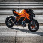 2024 KTM 1390 SUPER DUKE R_EVO-front quarter