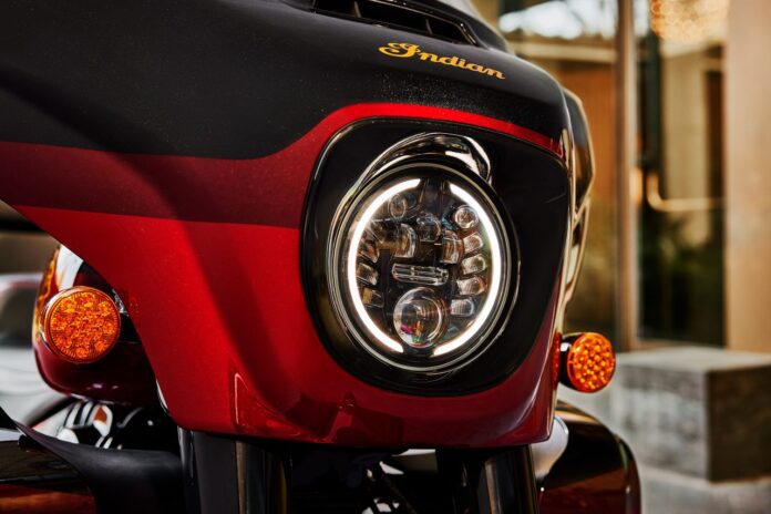 2024 Indian Roadmaster Elite headlight