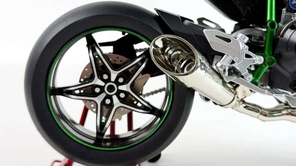 nikolatoy-kawasaki-ninja-h2r-model rear wheel