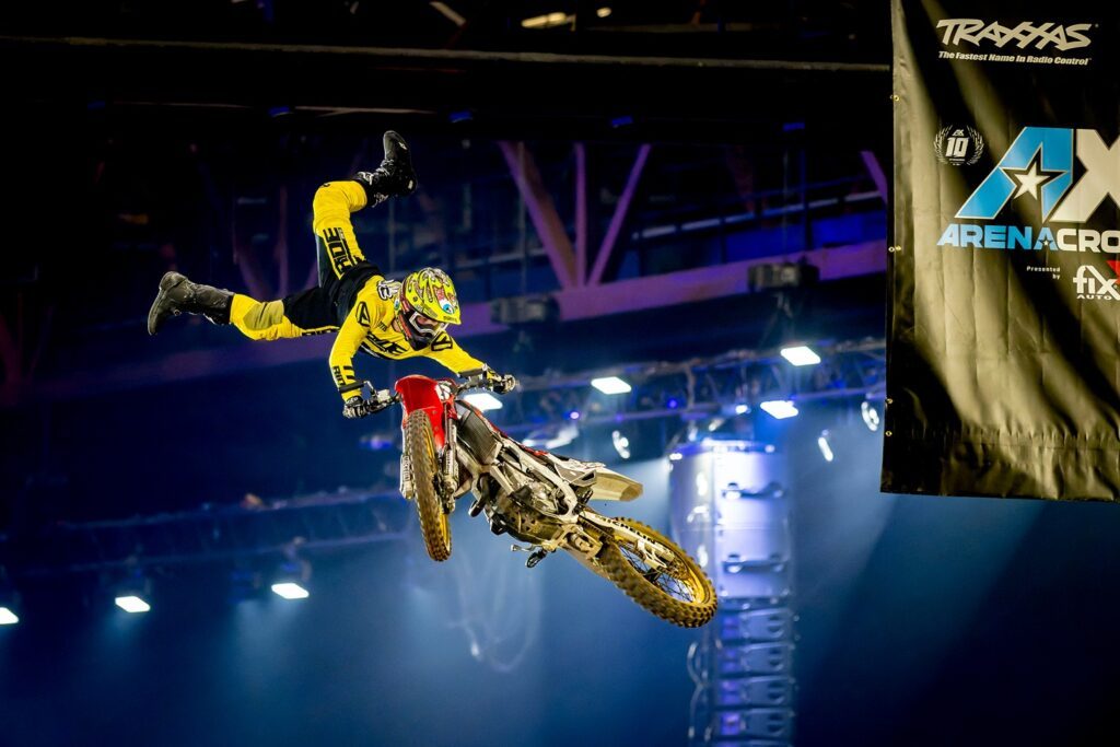 Arenacross World Tour-abu dhabi-motocross-stunt