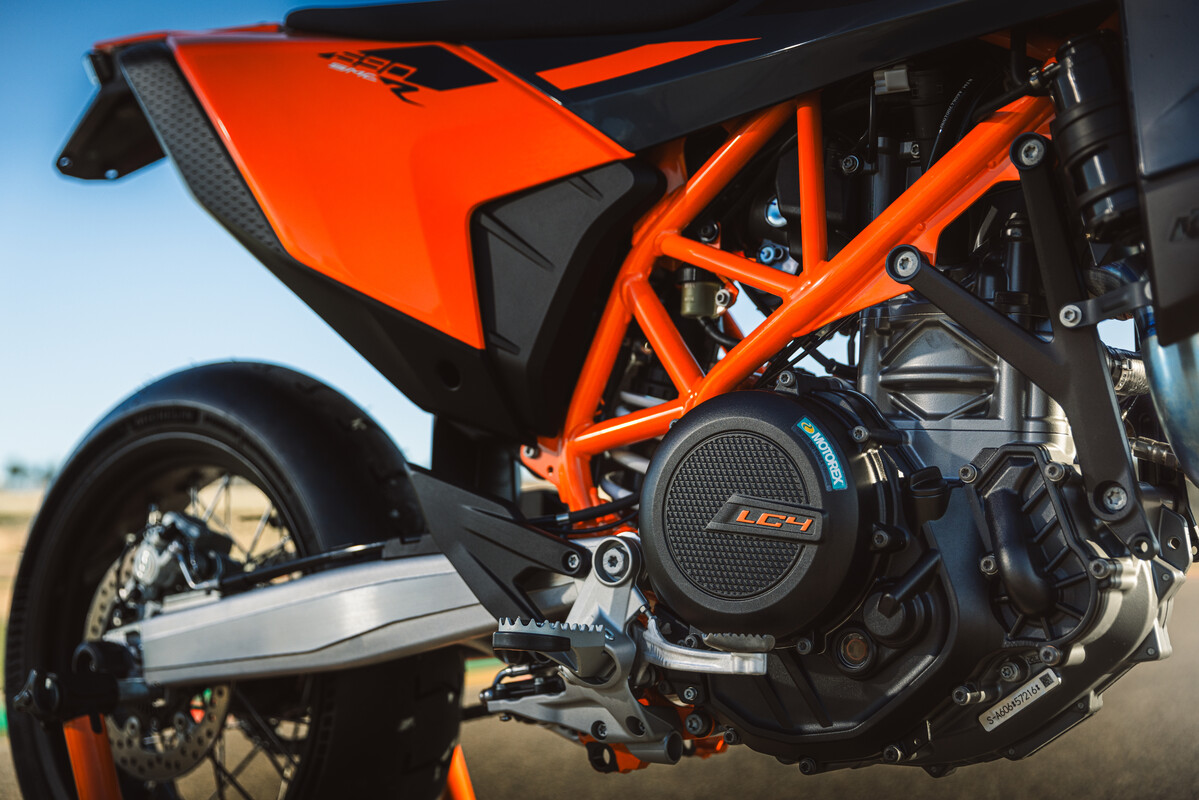 2026 KTM 690 SMC R Unveiled The Single Cylinder Supermoto King BNM