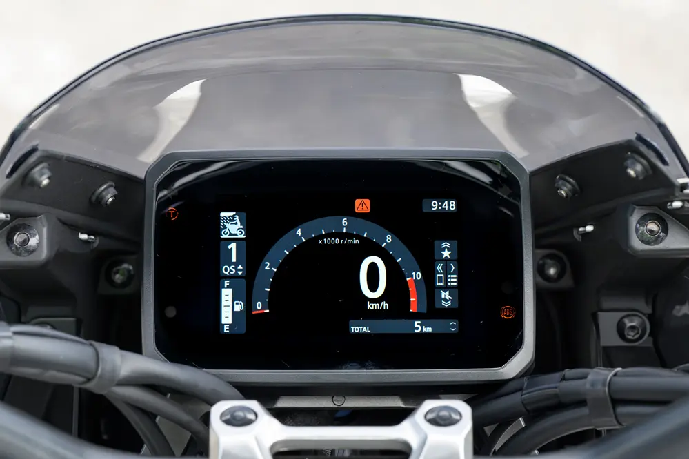 Honda CB1000F SE Concept instrument cluster