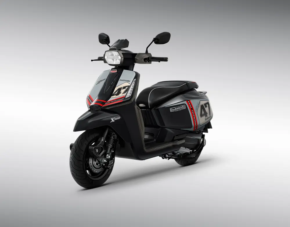 Lambretta Casa Special Edition X300 front quarter left