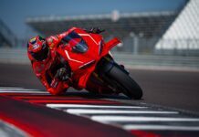 2026 ducati Panigale V4 R corner