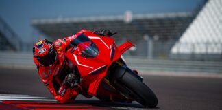 2026 ducati Panigale V4 R corner