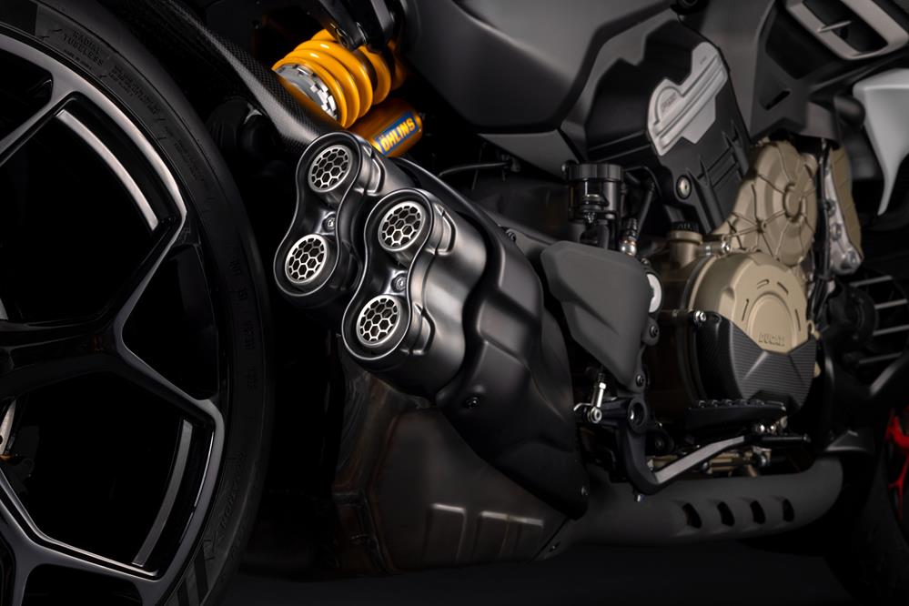 ducati Diavel V4 RS exhaust