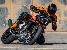 2026 KTM 990 Duke