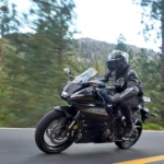 2026 yamaha r7 black corner