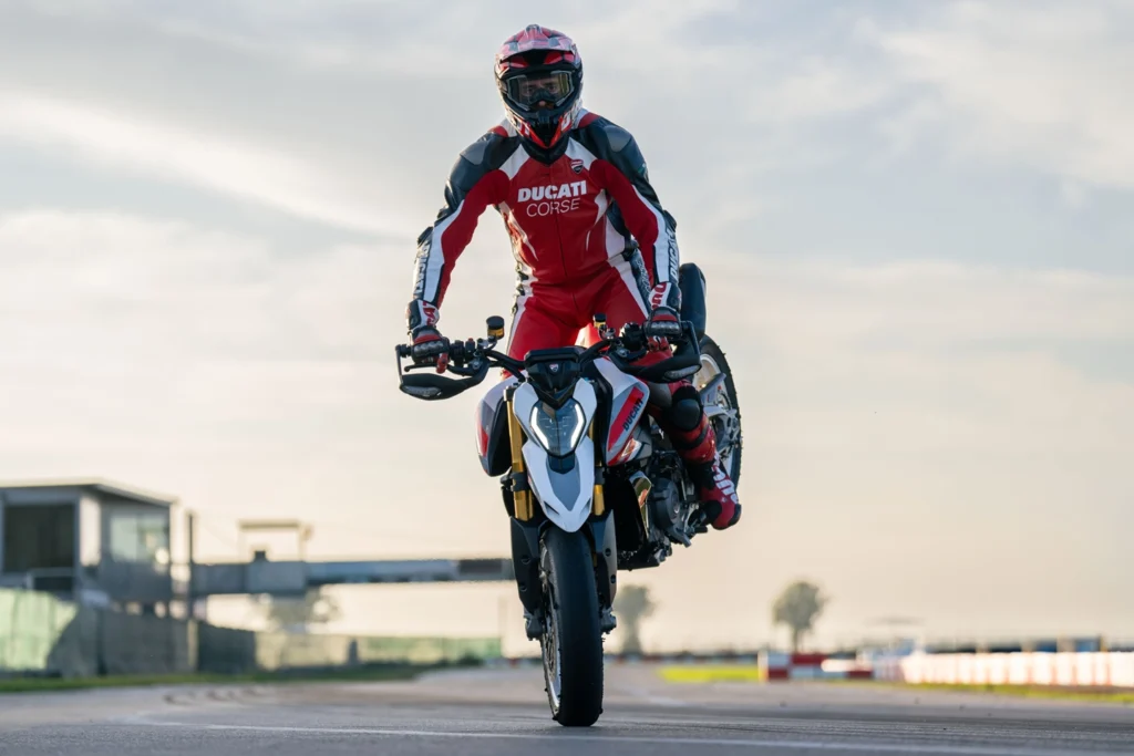 ducati-hypermotard-v2