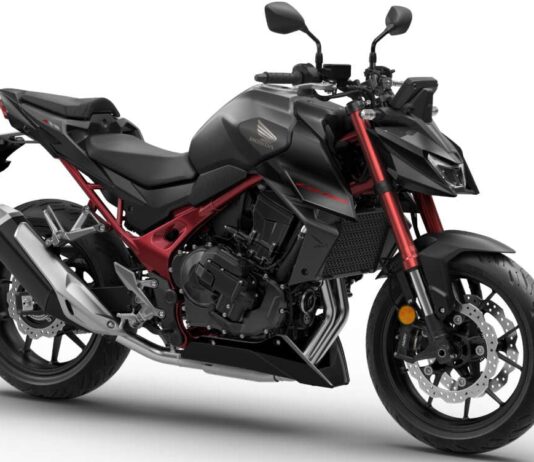 2026-Honda-Hornet-CB750-E-Clutch-front quarter