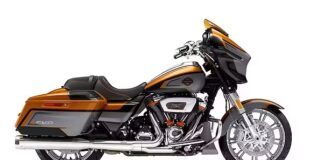 street-glide-right-side-view
