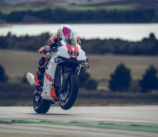KTM 990 RC R Track Unveiled: A No-Compromise Track Weapon KTM 990 RC R Track