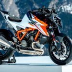 KTM 1390 Super Duke RR (2)