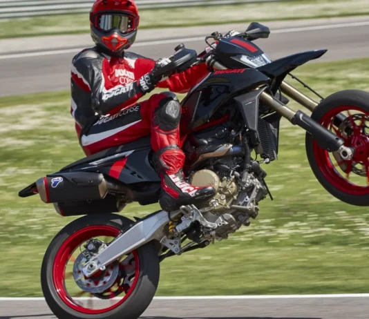 Ducati Adds a Dark Edge to the 698 Mono with Nera Edition 2027 Ducati Hypermotard 698 Mono Nera
