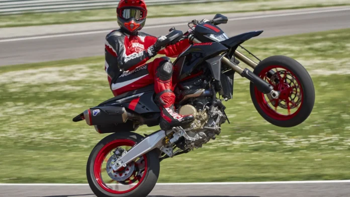 2027 Ducati Hypermotard 698 Mono Nera (1) 2027 Ducati Hypermotard 698 Mono Nera